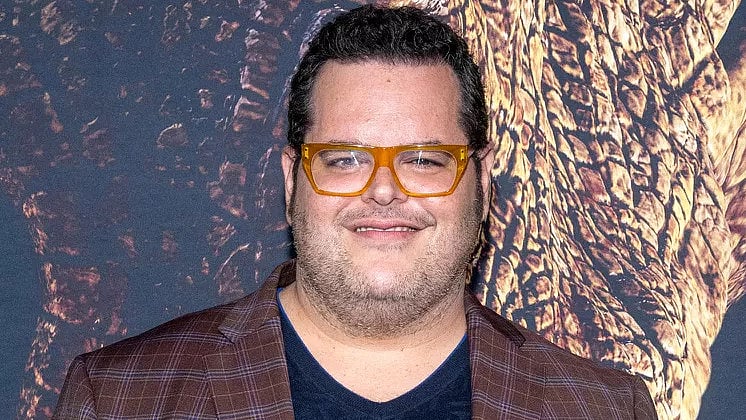 People.com : Josh Gad