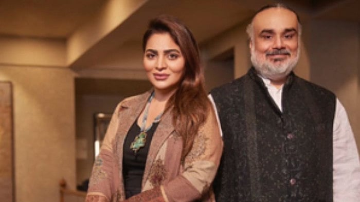 Ianslive.in : Rimple And Harpreet