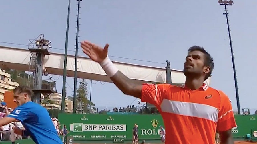 Indian Tennis star Sumit Nagal celebrates win over Matteo Arlandi  in the main draw of the Monte Carlo Masters 2024.  - X | Rolex Monte Carlos Masters