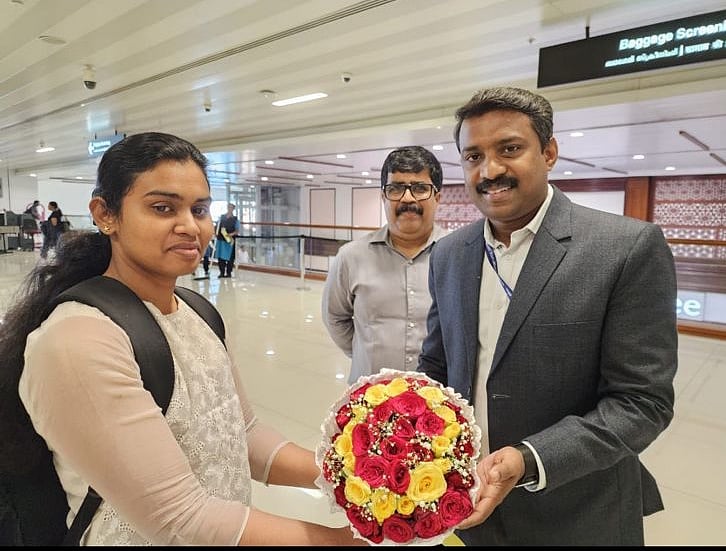 @MEAIndia
 : Indian deck cadet Ann Tessa Joseph returns home | 