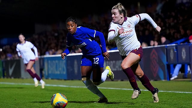 Women's Super League Title Race: A Closer Look At The Battle For The WSL Title