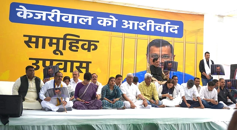 Vikram Raj / Outlook