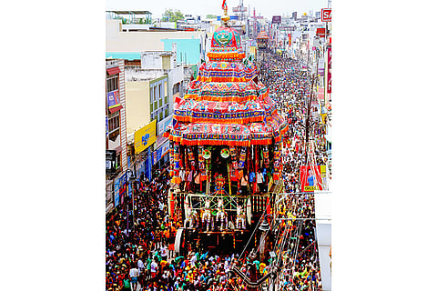 Meenakshi Sundareswarar Temple car festival