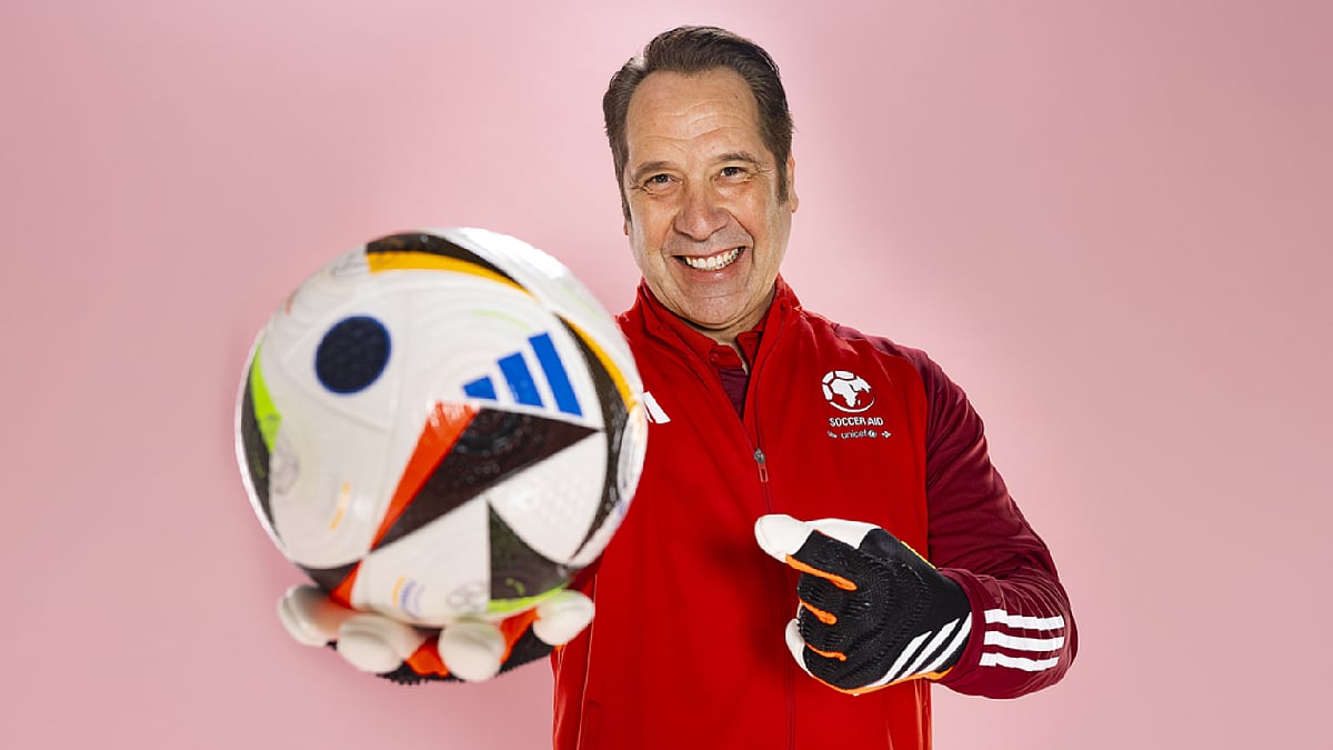 David Seaman will once again coach England ahead of this year’s Soccer Aid match. - UNICEF/Soccer Aid Productions/Stella Pictures