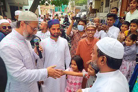 Owaisi campaigns in Hyderabad