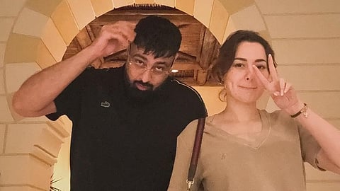 Hania Aamir, Badshah