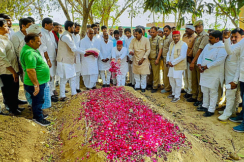 Dharmendra Yadav at Mukhtar Ansari's house