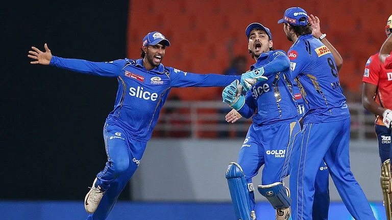 Mumbai Indians players celebrate their win against Punjab Kings' during the Indian Premier League cricket match between Punjab Kings' and Mumbai Indians in Mullanpur, India, Thursday, April 18, 2024. - (AP Photo/ Surjeet Yadav))