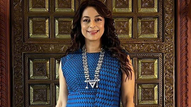 Instagram : Juhi Chawla