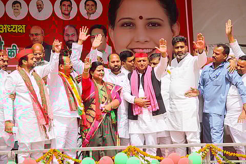 Akhilesh campaigns for LS polls