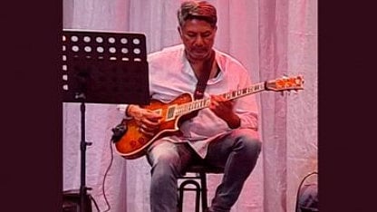 Instagram : Surabjit Jaybelly Baldeo