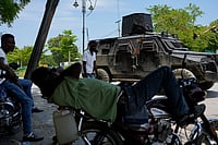 | Photo: AP/Ramon Espinosa : Haiti Security
