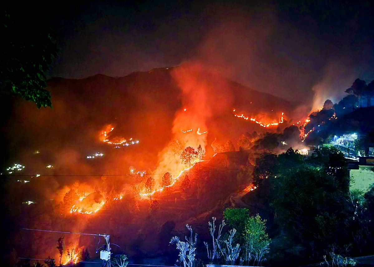 PTI : Uttarakhand Reports 8 Fresh Forest Fires In 24 hours 