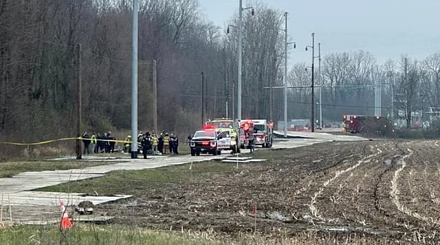 Private Plane Crashes Near Delaware County Airport In Muncie, 3 Critically Injured