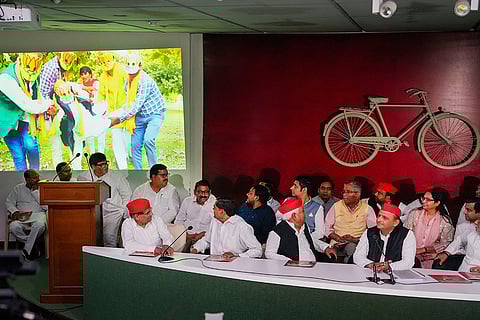 Akhilesh Yadav addressing media