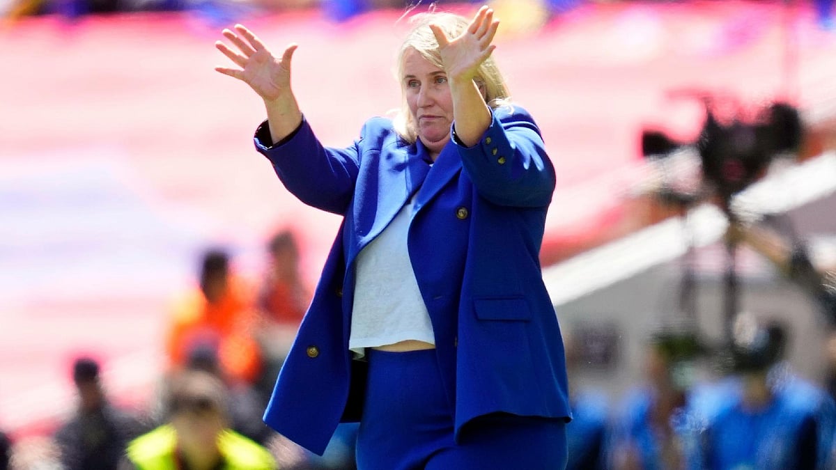 Jose Breton/AP/PA : Chelsea boss Emma Hayes left Barcelona with mixed feelings.