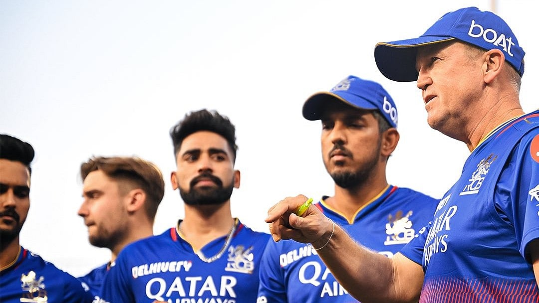 Photo: X/ @RCBTweets : RCB head coach Andy Flower with the team.