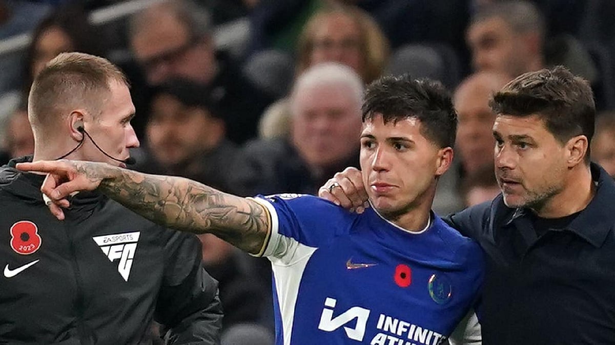 File photo of Chelsea’s Enzo Fernandez getting instructions from manager Mauricio Pochettino during a Premier League match at the Tottenham Hotspur Stadium, London.  - null