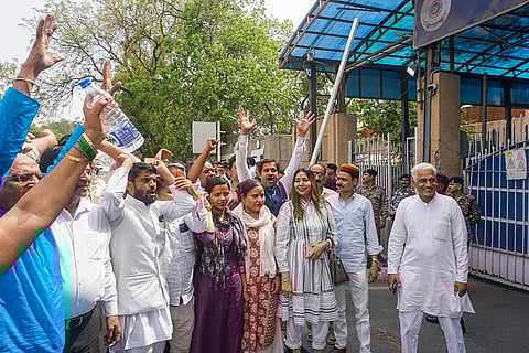 AAP supporters outside Tihar Jail