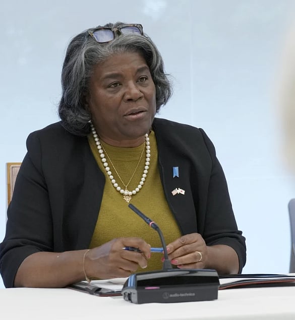 AP : US ambassador to the UN Linda Thomas-Greenfield meets with families of abducted Japanese citizens by North Korea