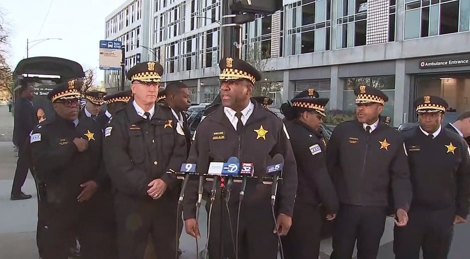WLS : Chicago Police Officer Fatally Shot