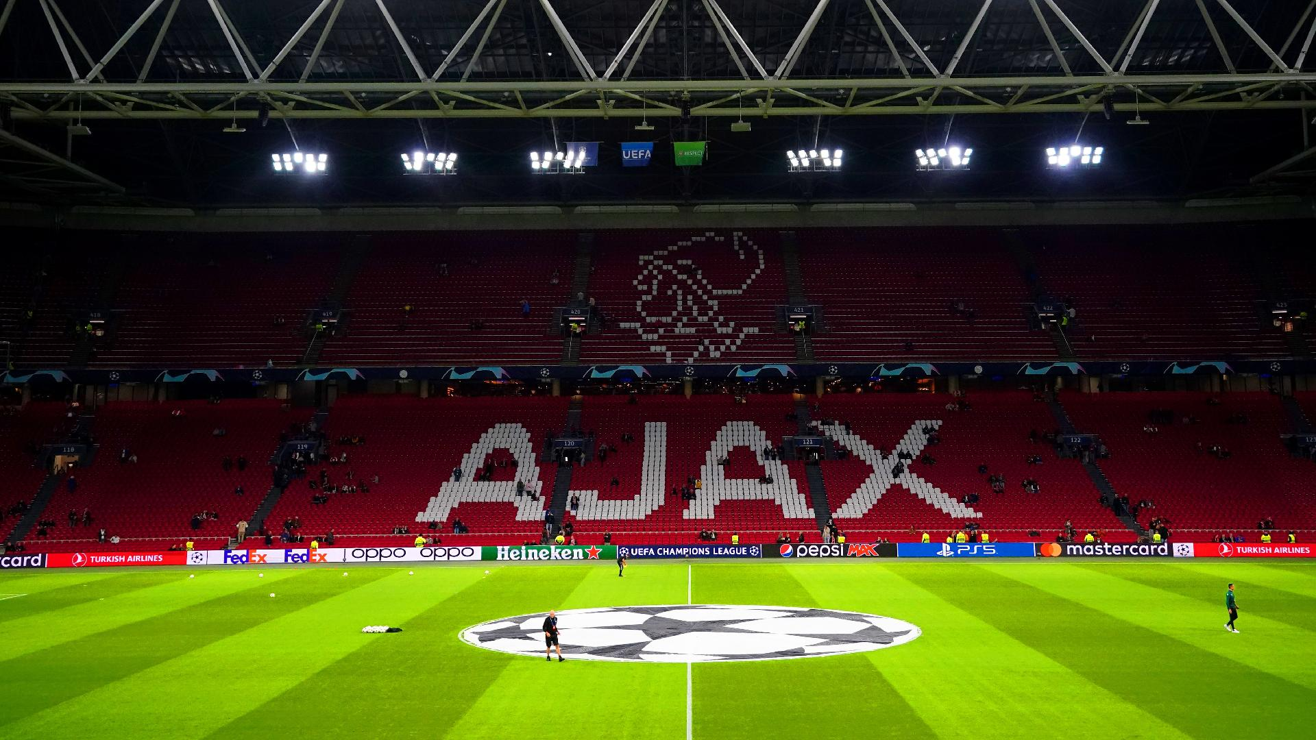 Ajax claimed in a statement that Alex Kroes had purchased 17,000 club shares.