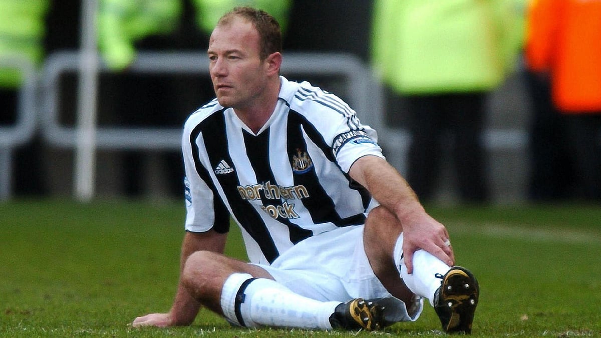 John Giles/PA : England and Newcastle United legend Alan Shearer’s career was ended by a knee injury.
