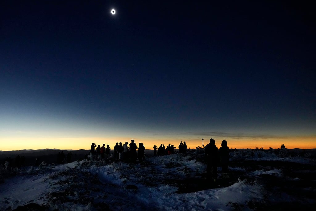 Solar Eclipse 2024 in Maine - Robert F. Bukaty/AP