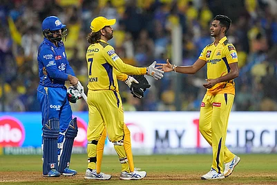 Photo%3A%20AP%2FRafiq%20Maqbool%20%3A%20IPL%3A%20MI%20vs%20CSK