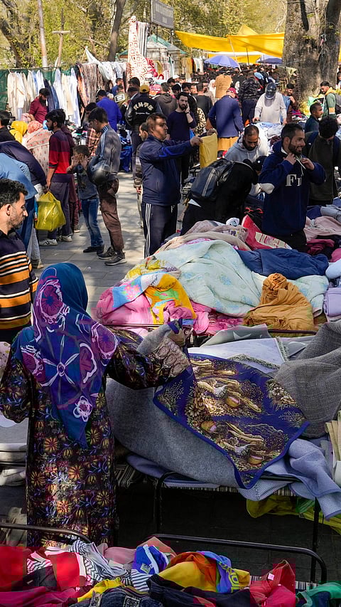 Eid shopping in Srinagar