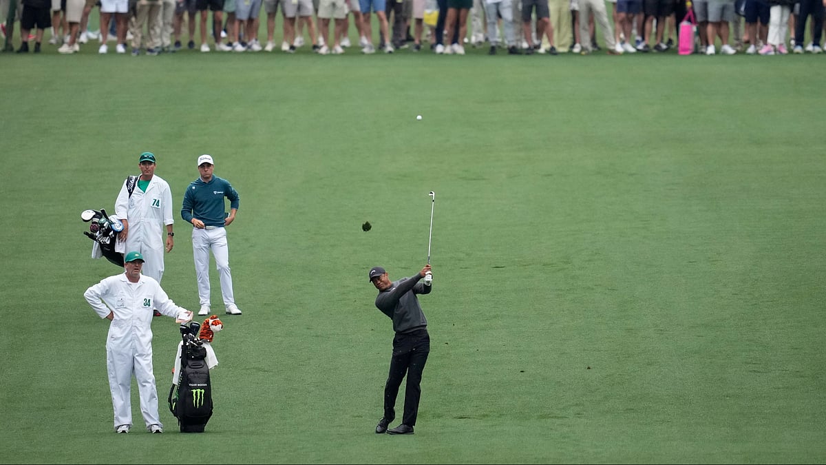 AP : Tiger Woods is in the running to win yet another Masters title.