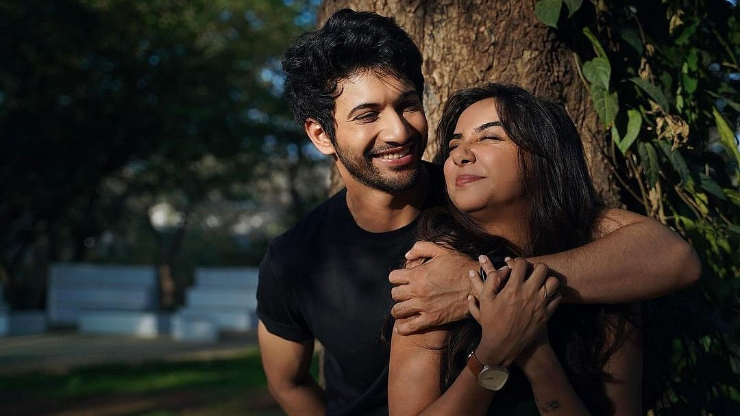 Instagram : Rohit Saraf and Prajakta Koli