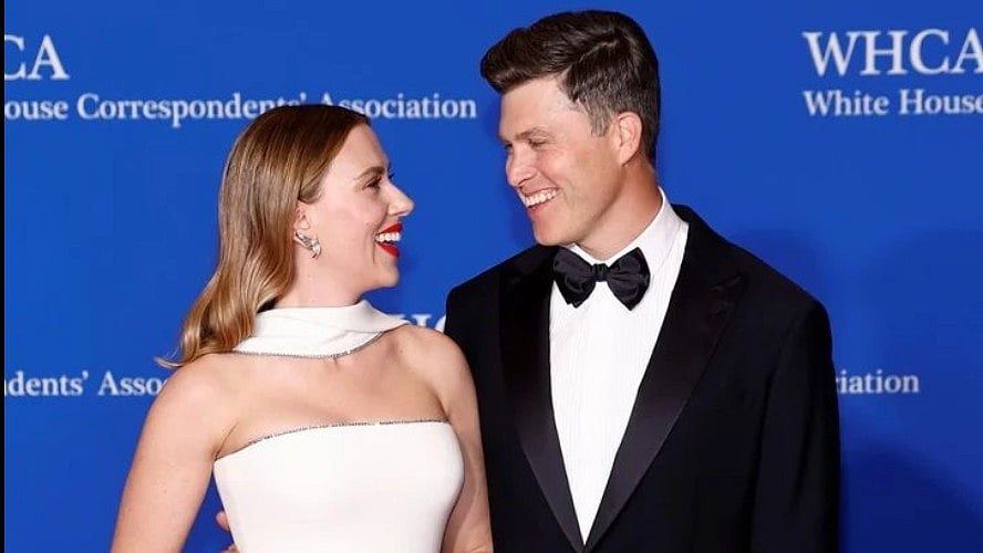 Twitter : Scarlett Johansson, Colin Jost