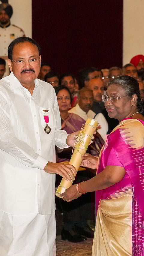 M. Venkaiah Naidu received Padma Vibhushan award from President Droupadi Murmu.