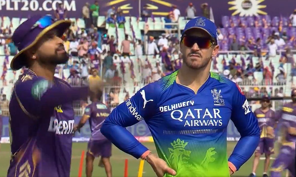 X/IPL : Captains Shreyas Iyer and Faf du Plessis at the toss for the KKR vs RCB, match 36 of Indian Premier League 2024 at Eden Gardens.
