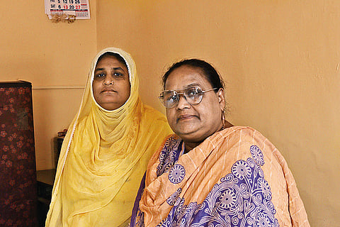 Shagufta Anjum with her aunt Fatima in their home in Juhapura