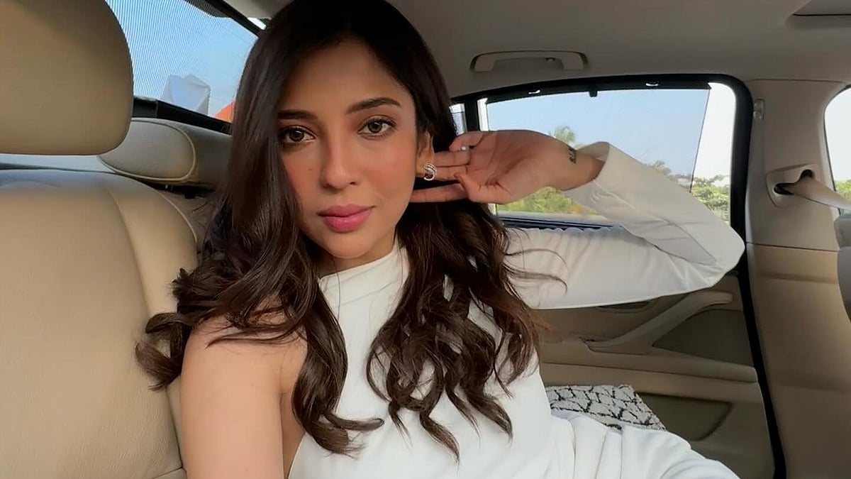 Instagram : Barkha Singh