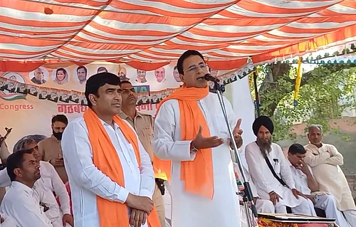 Congress%20leader%20Randeep%20Surjewala%20faced%20backlash%20for%20his%20comments%20against%20BJP%20leader%20and%20actor%20Hema%20Malini