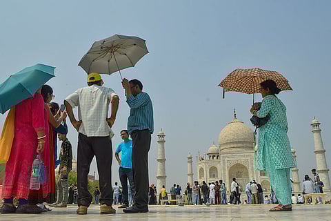 Weather: Hot summer day