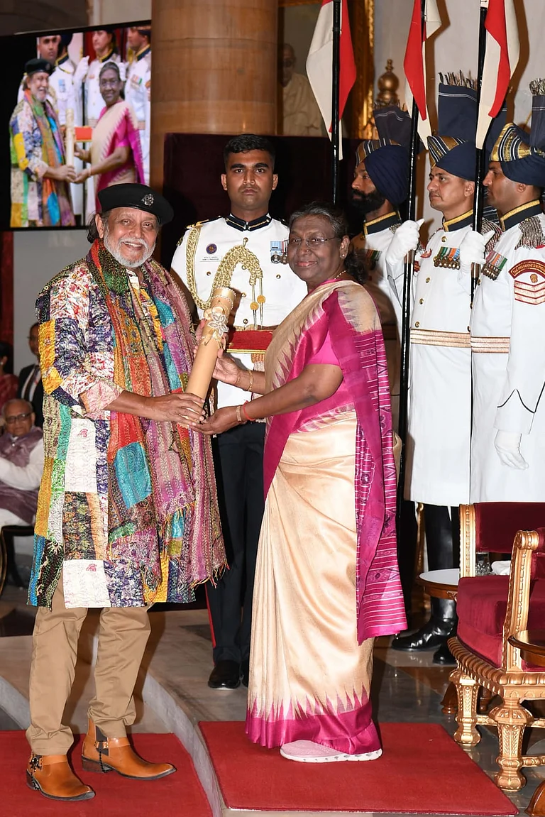 President Droupadi Murmu presenting the Padma Award to Mithun Chakraborty at the Rashtrapati Bhavan. - PTI