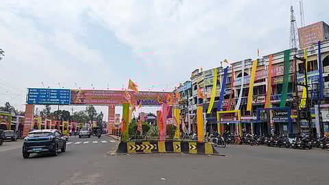 'Jai Shree Ram' banners and flags in Chhindwara, Madhya Pradesh.