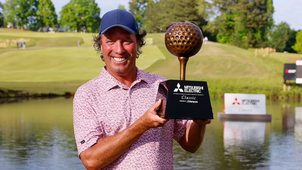AP : Stephens Ames wins the title at Mitsubishi Electric Classic.