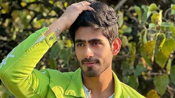 Instagram : Rishabh Jaiswal