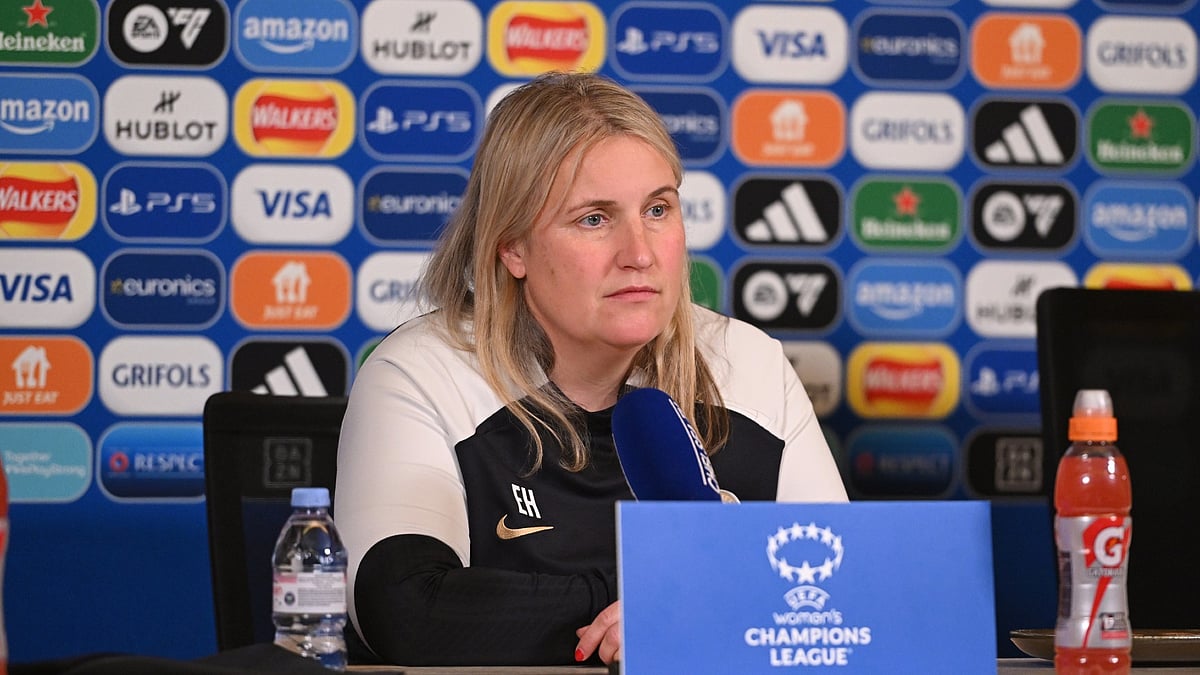 Chelsea boss Emma Hayes