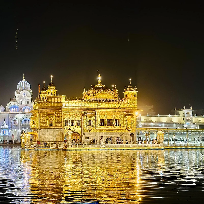 Golden Temple at night