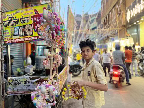 Shahnawaz, a young peddler