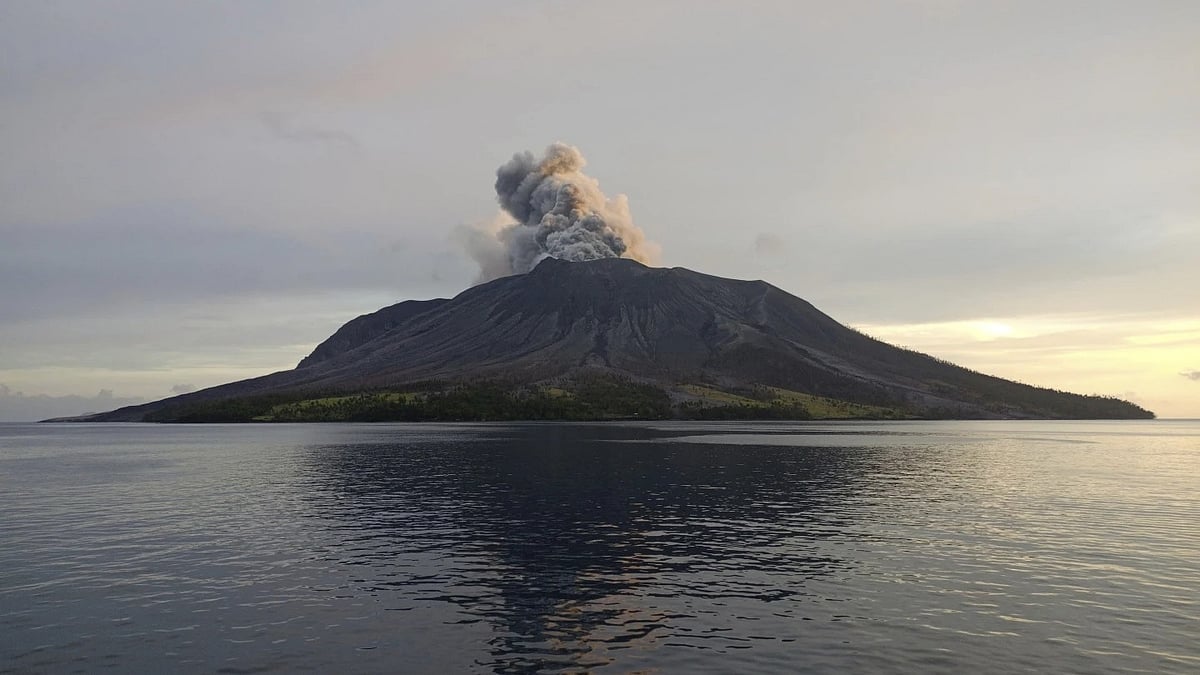AP : Mount Ruang in Indonesia |