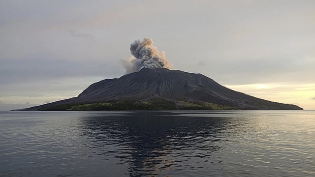Indonesia: Mount Ruang Erupts Again; Spews Ash, Villages Covered With Debris