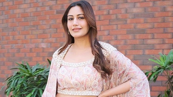 Instagram : Surbhi Chandna