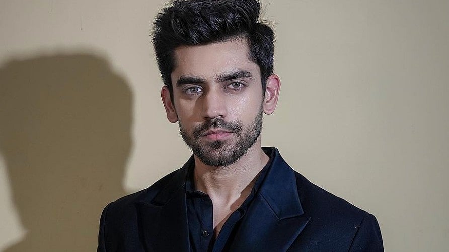 Instagram : Avinash Mishra